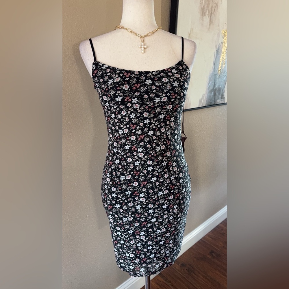 Foral print summer cami dress with adjustable straps - Picture 5 of 8
